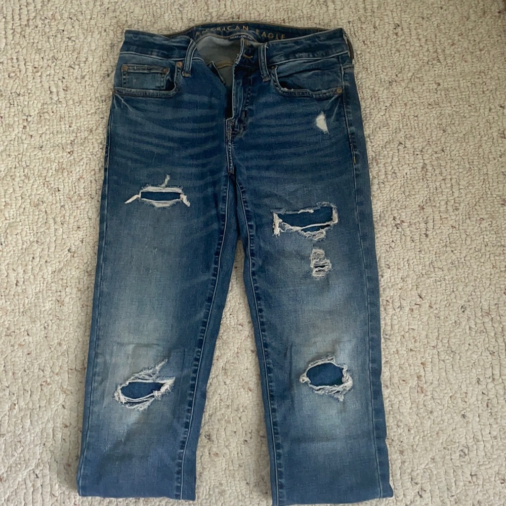 Men’s American Eagle distressed jeans